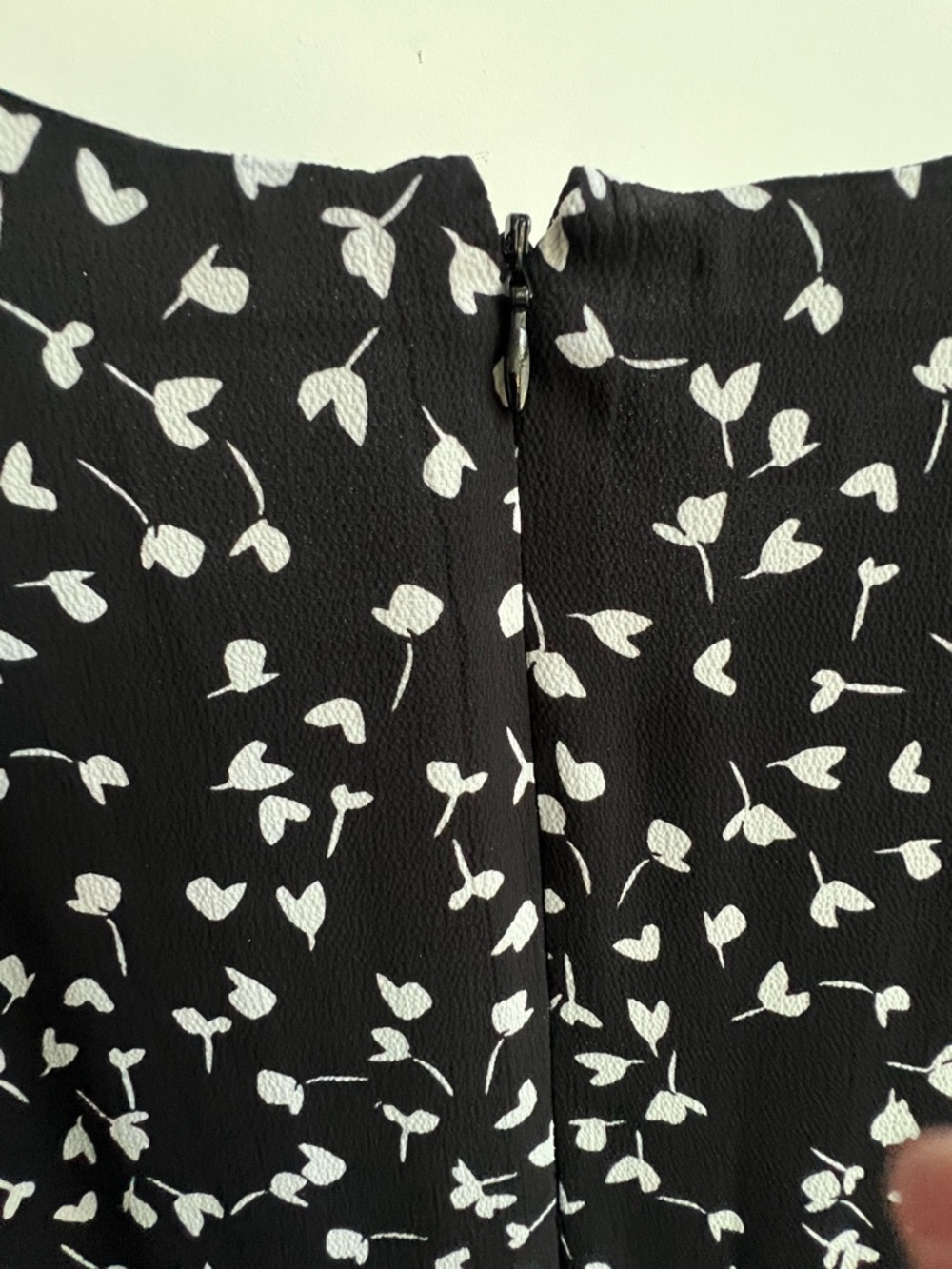 Talbots Floral Fit And Flare Dress Black Feminine Office 10 Classic Sophisticate - Picture 13 of 14